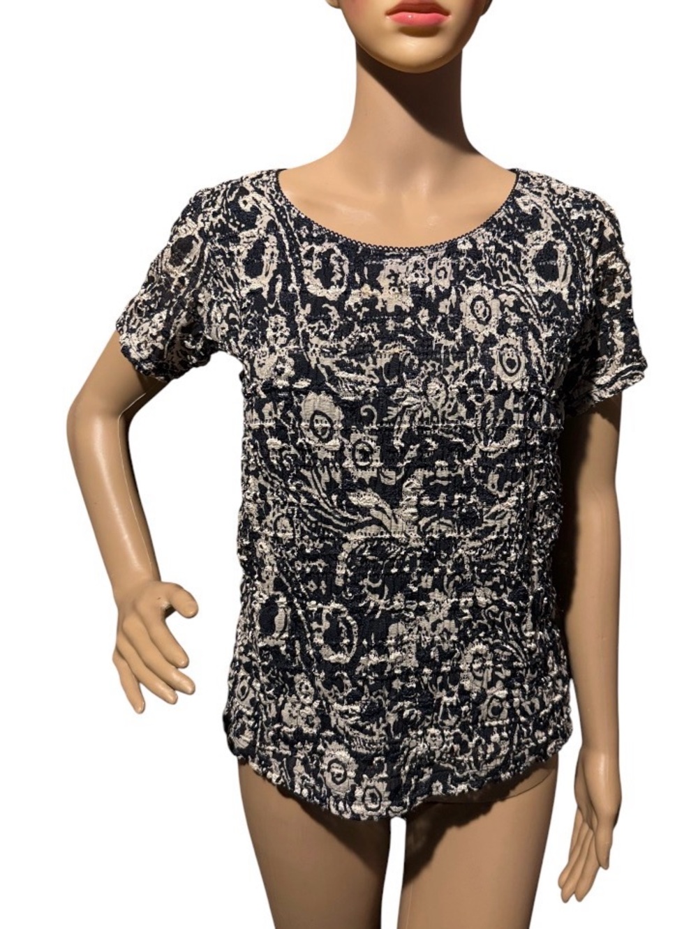 💚💰BOGO FREE East 5th Ladies’ Top